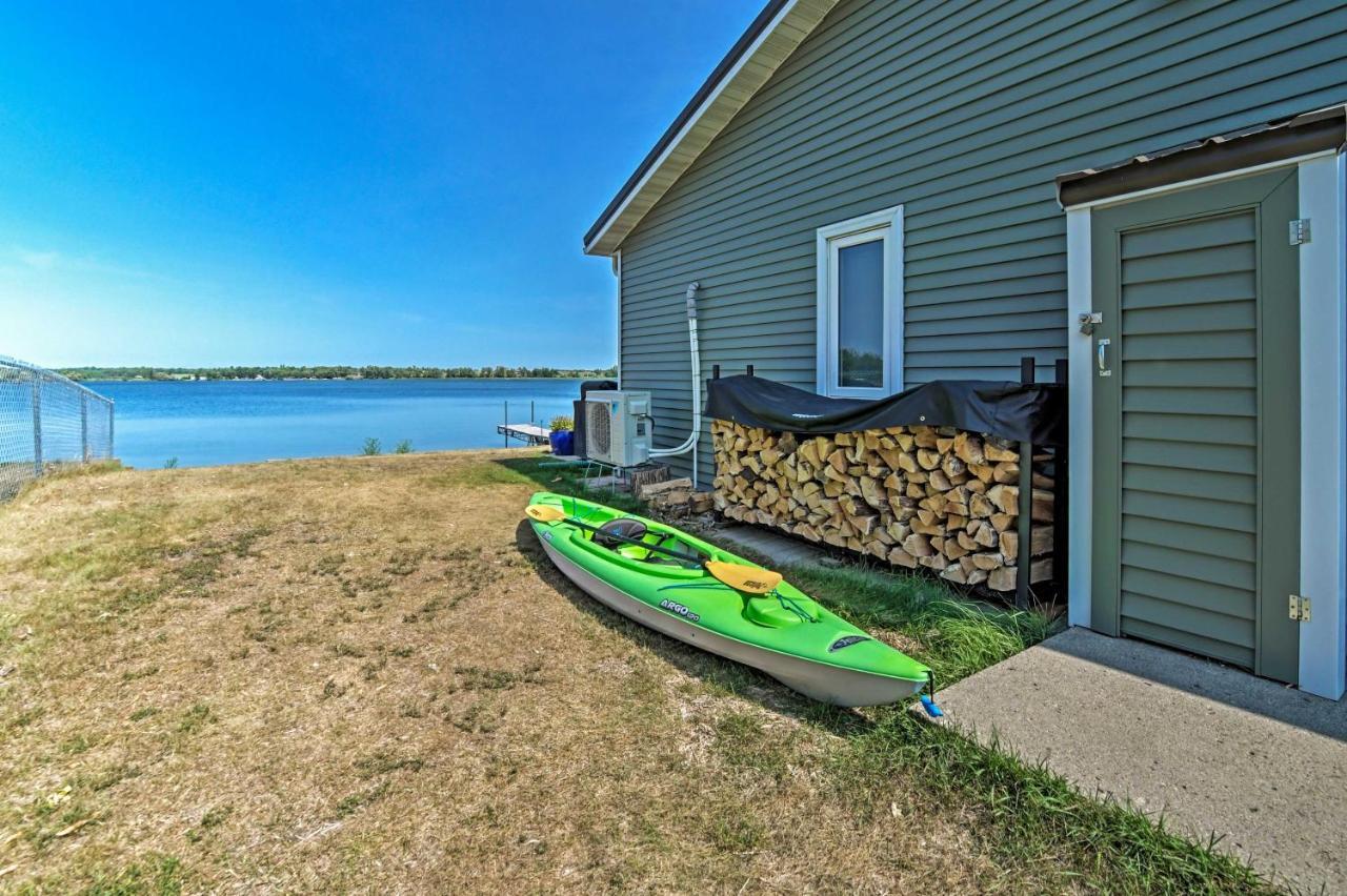 The Lakefront Home - 5 Minutes From Detroit Lakes! Exterior photo